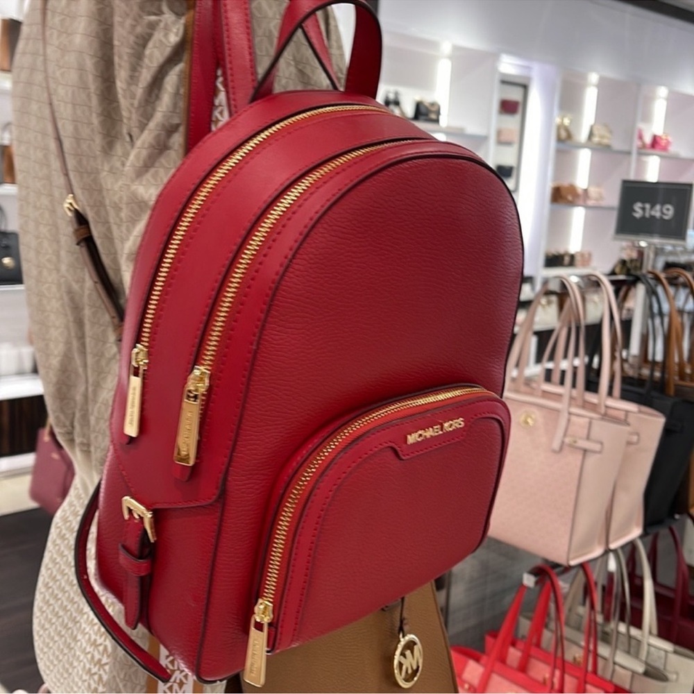 Michael Kors Jaycee Medium Pebbled Leather Backpack
Chili
NWT - Picture 10 of 16